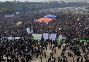 Read more about the article Iran Peringatkan Negara Tetangga, Ancam Serang Pangkalan AS Jika Washington Campur Tangan