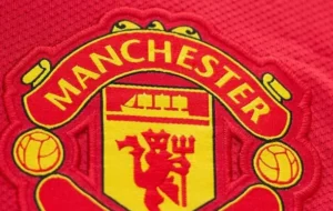 Read more about the article Manchester United Siapkan Dana Besar untuk Gaet Pelatih Luis Enrique dari Paris Saint-Germain (PSG)