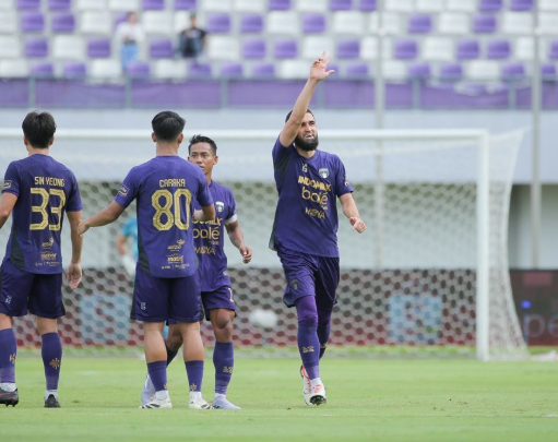 Read more about the article Persita Bungkam Pemuncak Klasemen BRI Super League, Borneo FC!