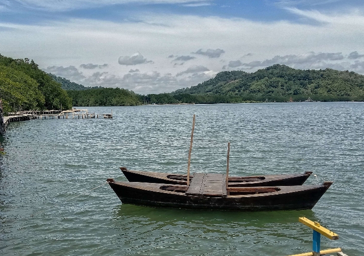 Read more about the article Pura-Pura Tawarkan Bantuan, Dua Pria Ancam Tembak Wisatawan di Pesawaran