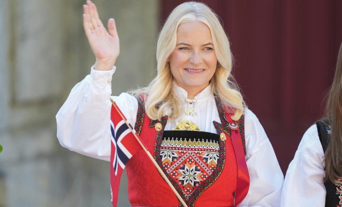 Read more about the article Putri Mahkota Norwegia Minta Maaf ke Pada Publik Lantaran Pernah Berteman dengan Jeffrey Epstein